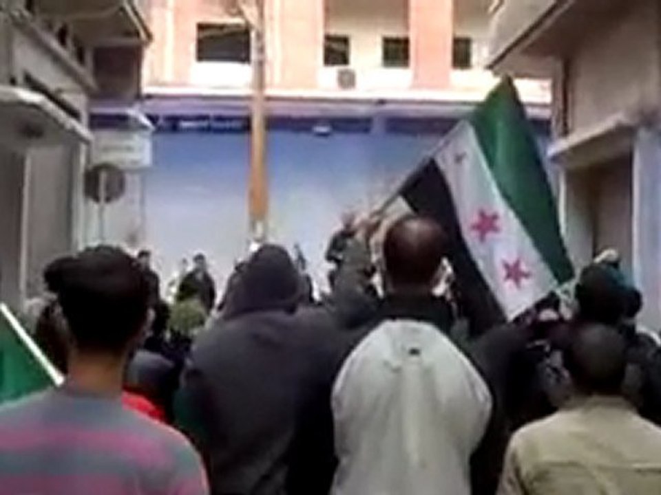 فري برس   حمص باب السباع مظاهرة رائعة تطالب بطرد السفراء والحظر الجوي 19 11 2011
