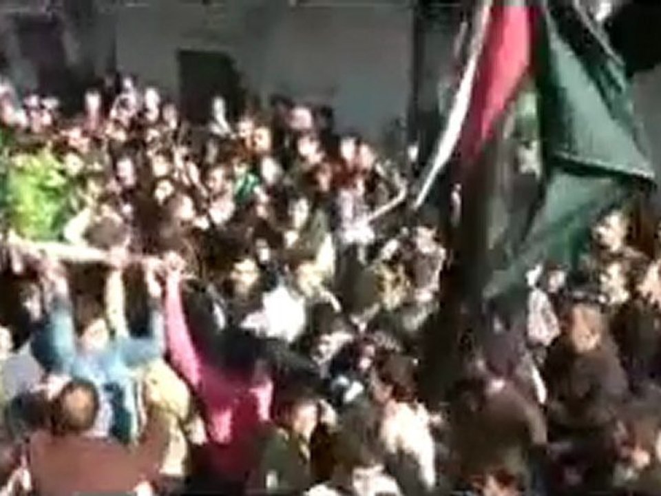 فري برس    حمص وادي العرب تشييع الشهيد أحمد نور سكاف ووداع اطفاله له 27 11 2011