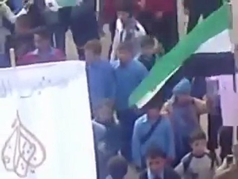 فري برس ادلب جبل الزاوية كنصفرة مظاهرة طلابية 23 11 2011