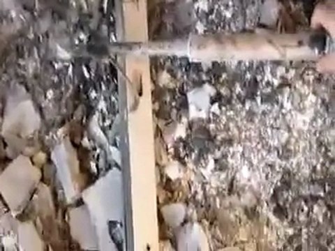 فري برس الرستن آثار قصف عصابات الاسد للمنازل 25 11 2011