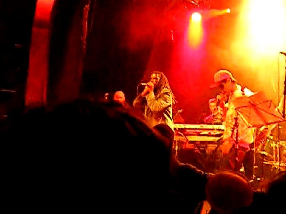 Féfé Typical bashment 2009 Tiwony - Prié Jah