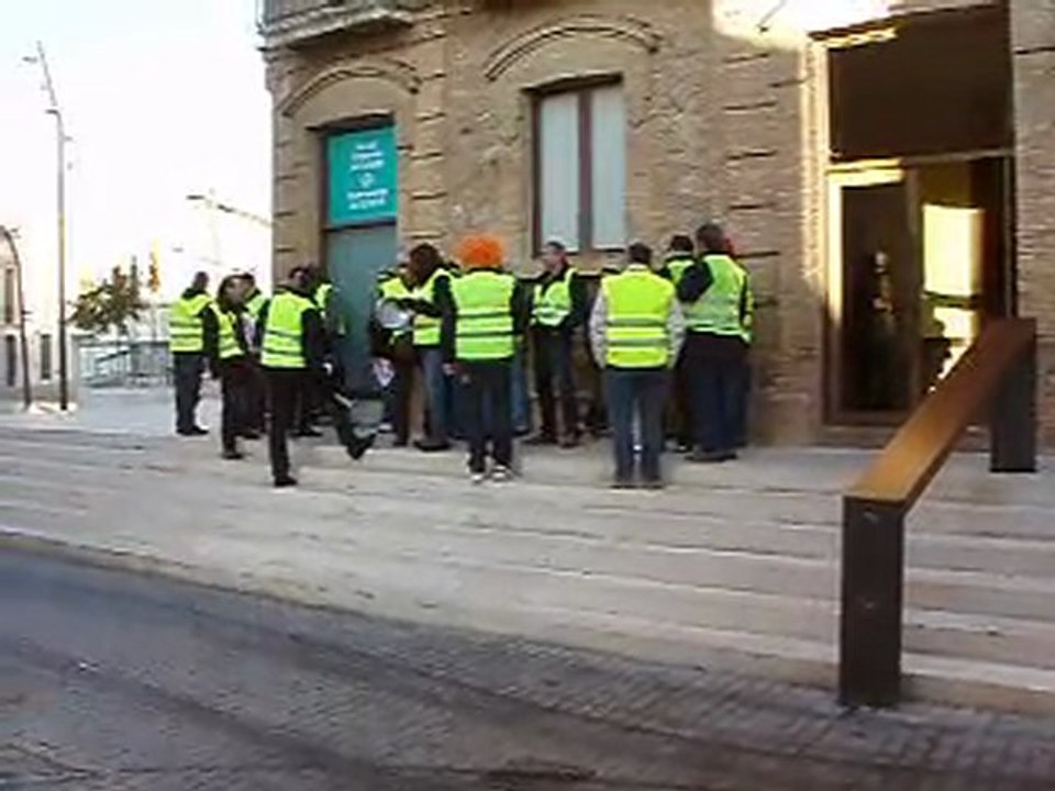 NO NOS MOVERÁN (Policía de Calafell)