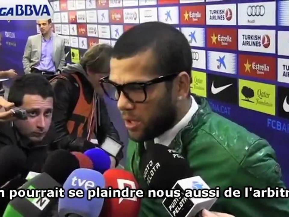 Dani Alves tacle Mourinho sur l'arbitrage