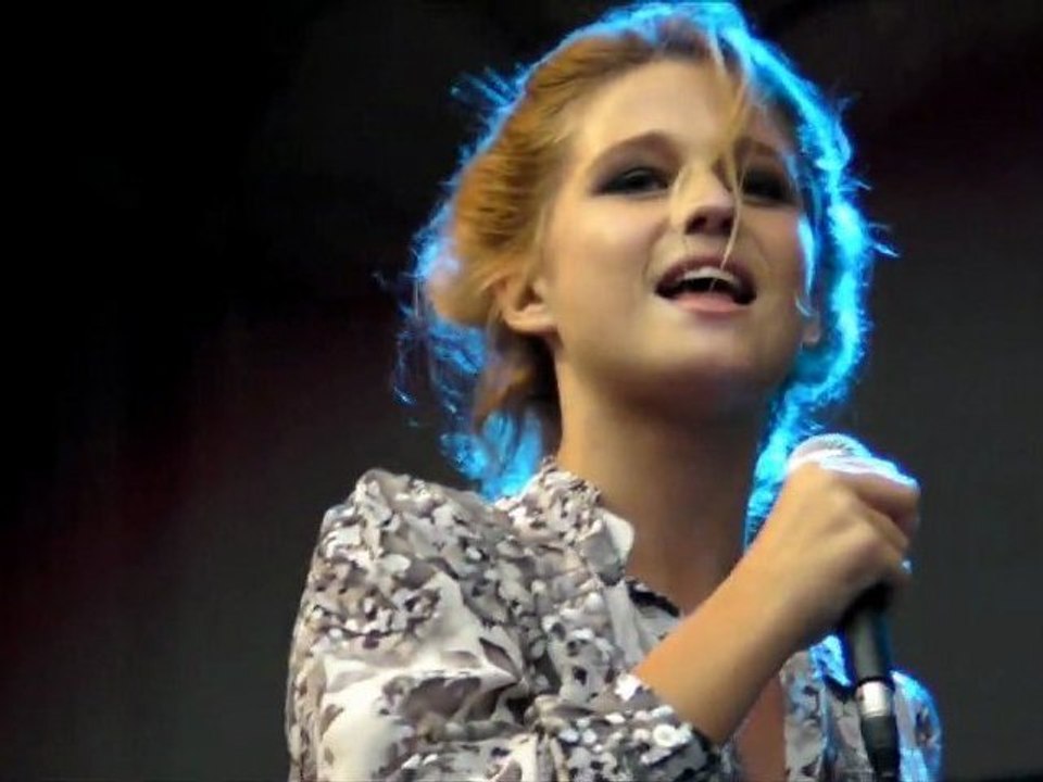 SELAH SUE CONCERT PARIS PLAGE juillet 2011