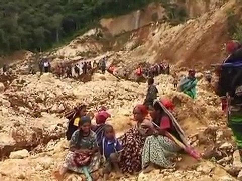 Dozens feared dead after Papua New Guinea landslide