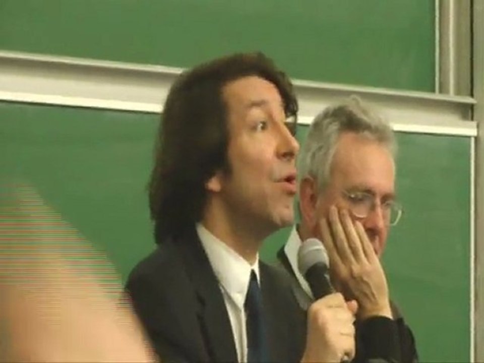 Eric Fiat : consolider le tissu sensitivo-affectif proposé aux personnes très âgées
