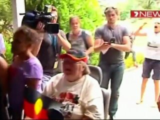 200 Personas increpan a la primera ministra australiana