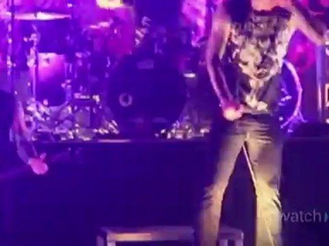 As I Lay Dying Discusses 'The Powerless Rise'