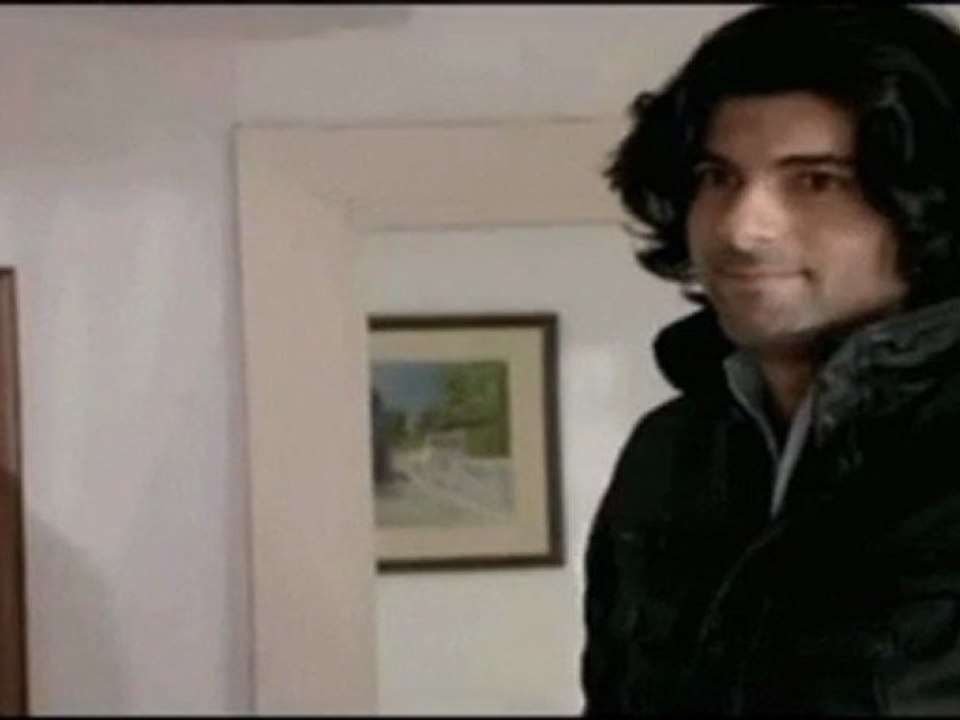 Engin Akyurek Halo