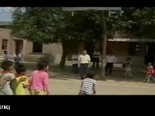 Un chinois aux yeux bleus voit dans le noir