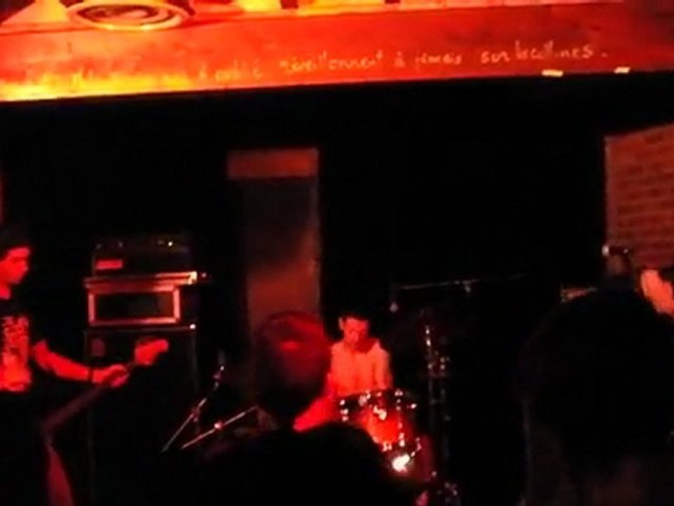 PINK FLAMINGOS - part 1 ( live bateau ivre 25-01-12 )