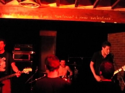 PINK FLAMINGOS - part 2 ( live bateau ivre 25-01-12 )