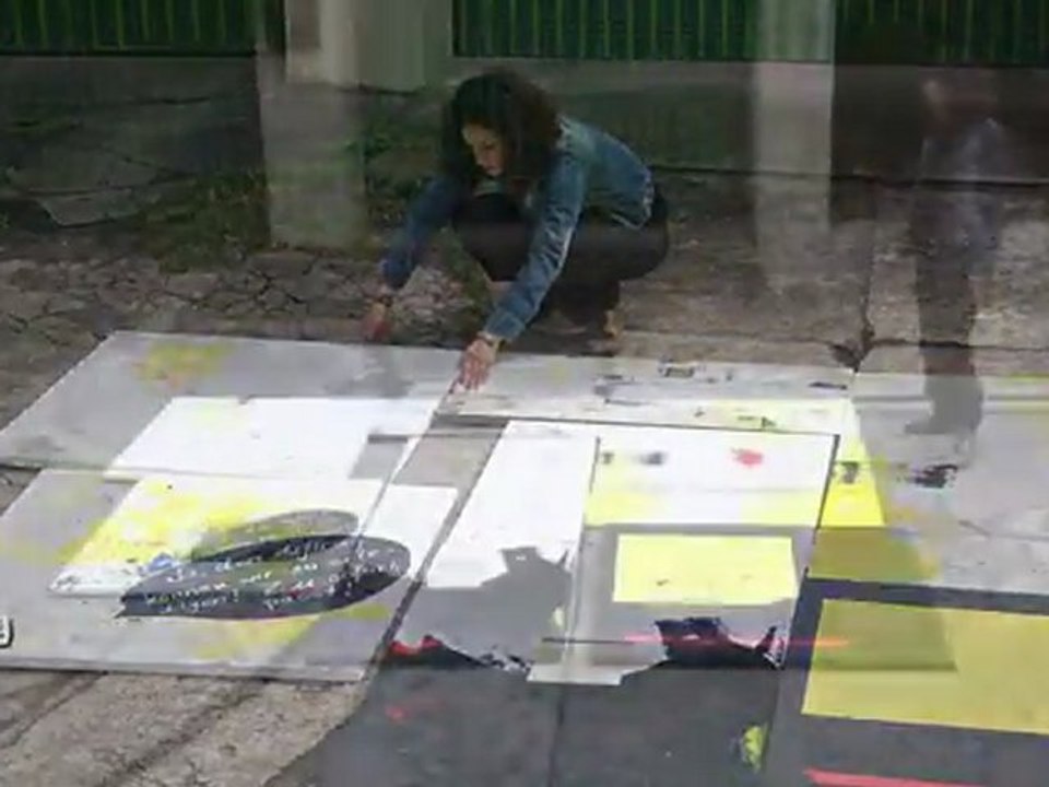 COLOURS: YELLOW