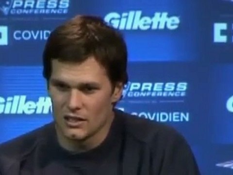 Tom Brady Sets Example for Super Bowl