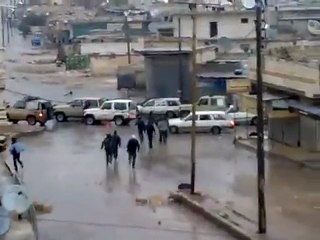 فري برس   حلب بزاعة    اقتحام الامن والشبيحة للمدينة25 1 2012
