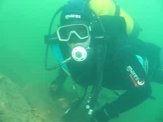 Maurice vidange son masque