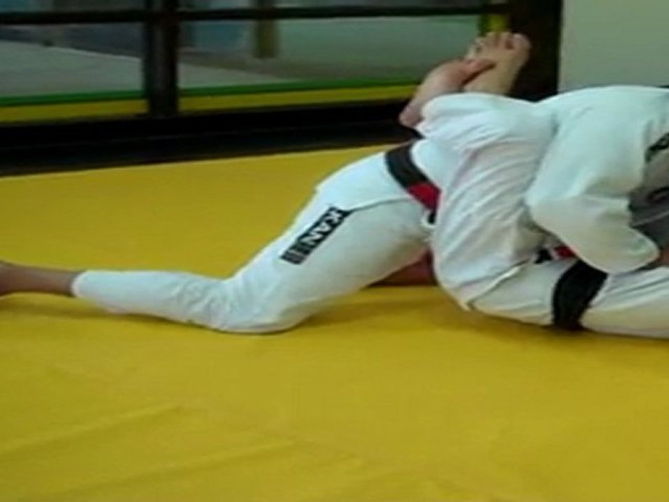 Indianapolis Jiu Jitsu Carlson | Gracie Team | Closed Guard Basics with Joe Moreira