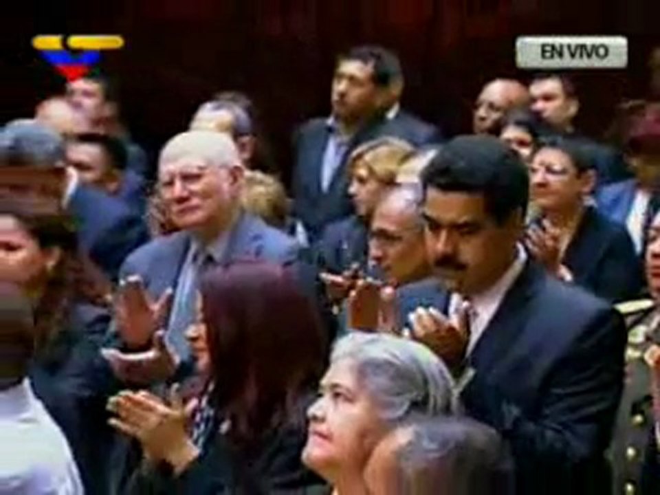 (VIDEO) Chávez  Carlos, en mis manos y en las del pueblo está tu llamarada que nunca se apagará