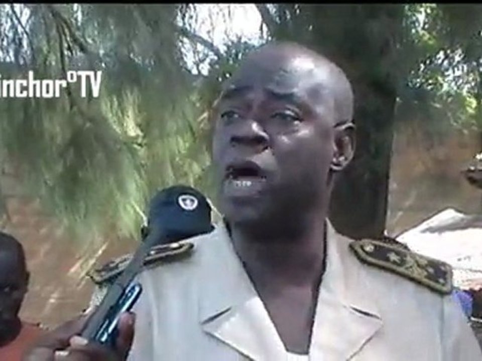 TEST- Gouverneur Chekh Tidiane Dieng rassure Carabane et environs (09-12-11)