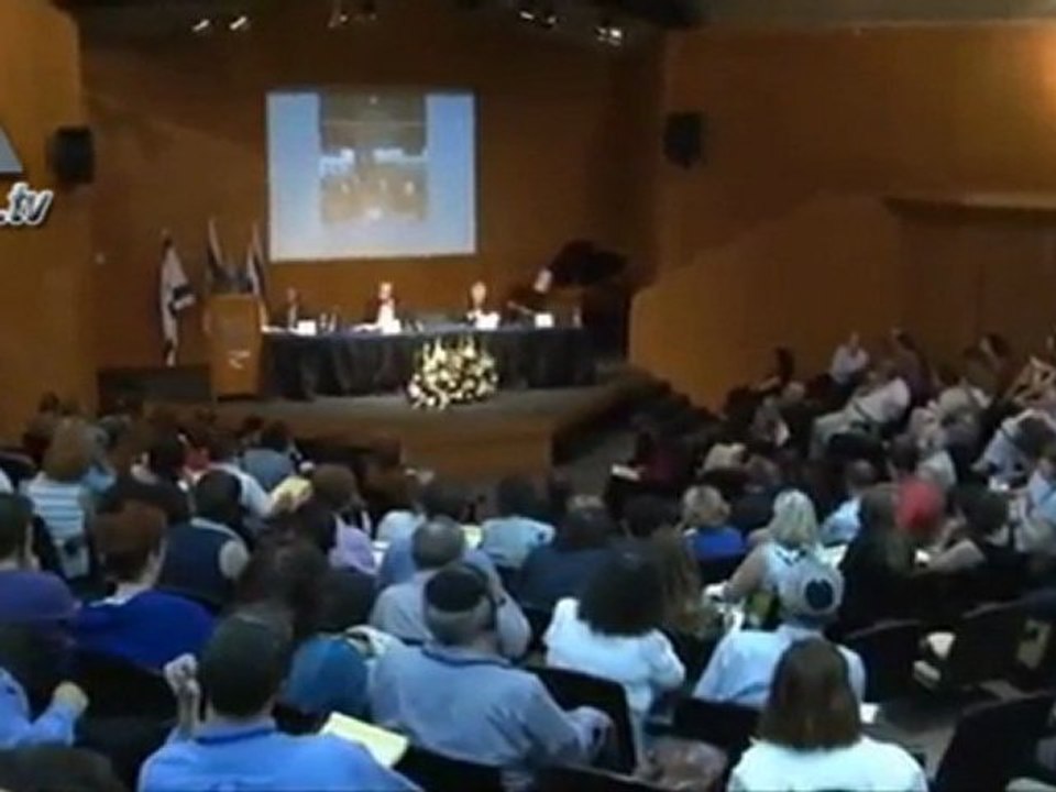 Learning about the Holocaust