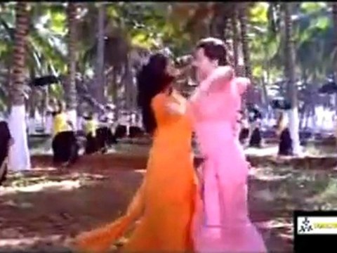 Malliga Mottu Manasa Thottu Izhukkuthadi Maane...PAKEE Creation