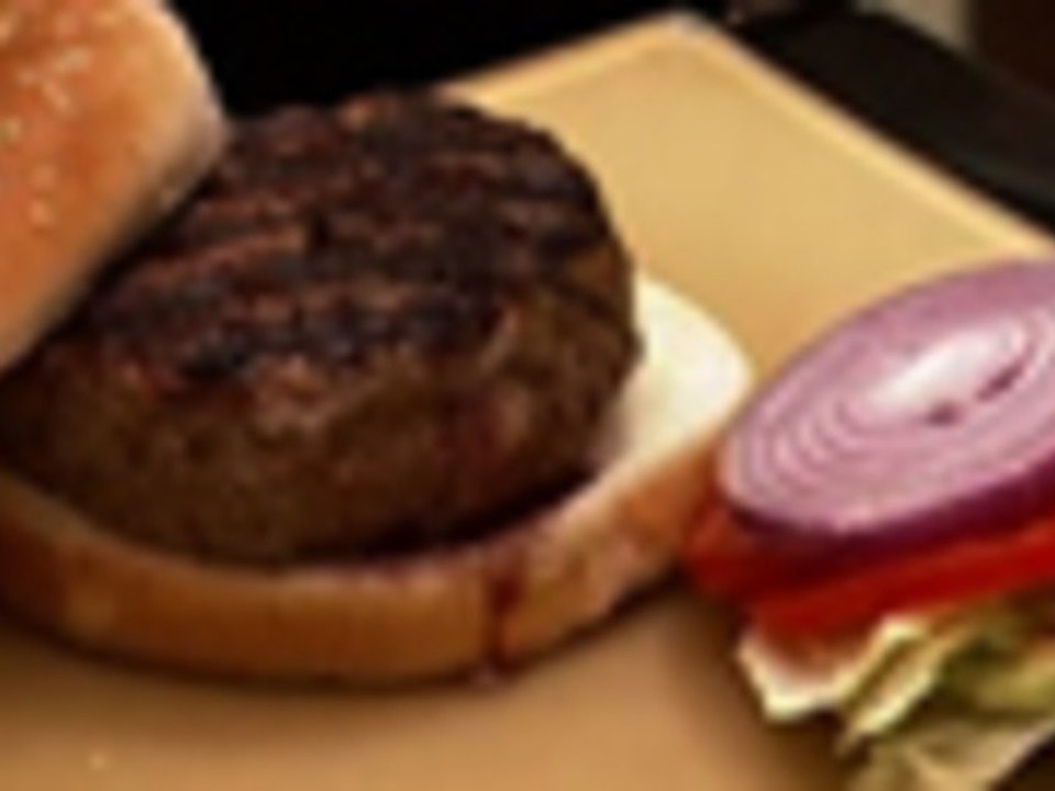 How to grill a burger on a gas grill