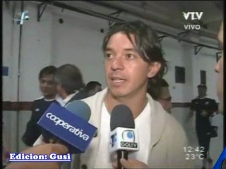 M. Gallardo y Alvaro Recoba