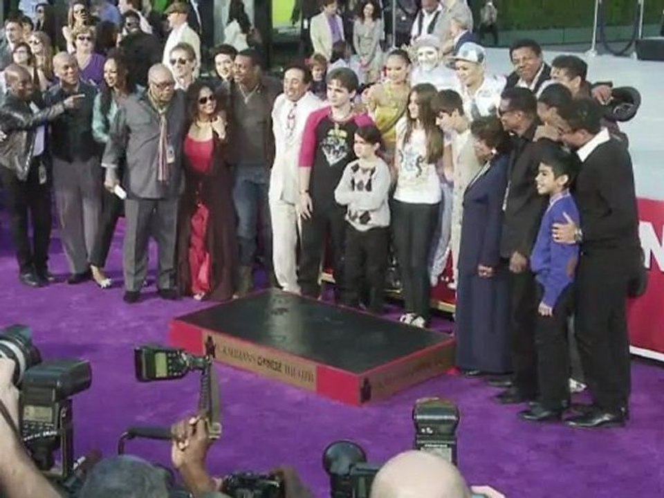 Les trois enfants de Michael Jackson rendent ho...