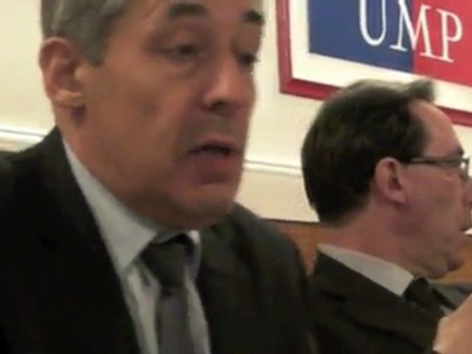 Henri Guaino en meeting à Tarbes