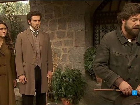 TRISTAN Y PEPA MAURICIO CONOCIAS A LA MADRE DE EFREN 27-01-2012