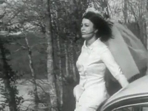 Müzeyyan senar ben seni unutmak için sevmedim ( sevmek zamanı 1965 fatma girik )hazırlayan serbülent öztürk