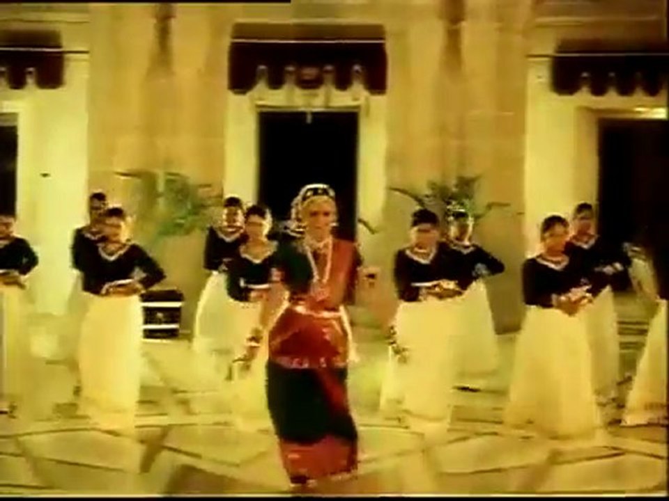 Chinna Chinna kiliye...PAKEE Creation