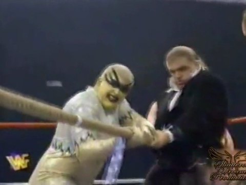 Goldust Joins Tug-o-War Against Mark Henry - Superstars - 11/17/96