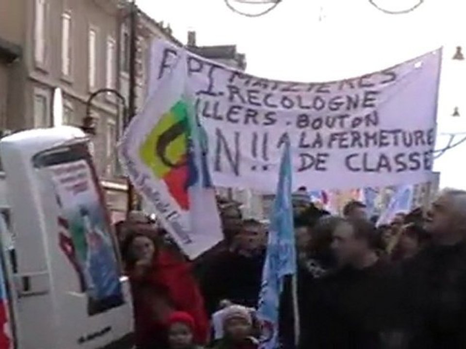 VESOUL : LES ECOLES DE HAUTE-SAONE EN COLÈRE