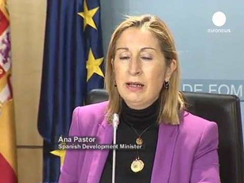 Espagne: des centaines de passagers subissent de plein...