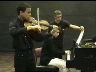 Fawaz Ezzat and David Pasqualini Play Robert Schuman's  Marchenbilder