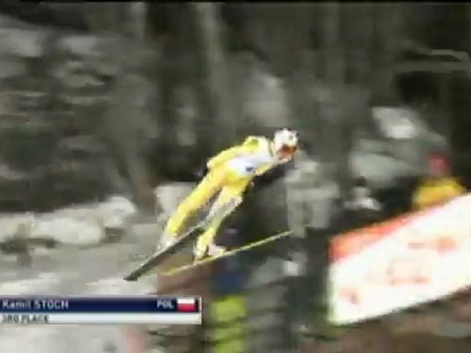 Skispringen - Ito mit erstem Sieg
