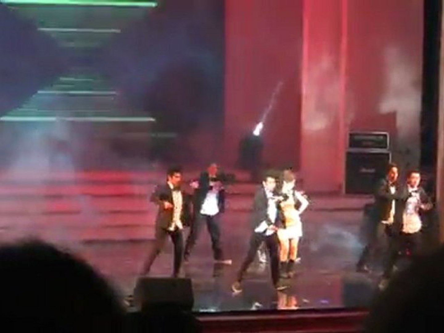 ⁣Lady - Live at Lao Music Awards 2011 - YouTube [freecorder.com]