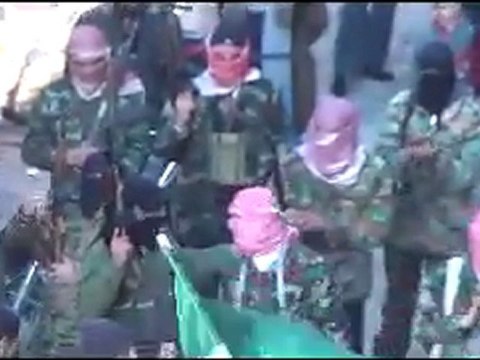 فري برس كفرتخاريم من أروع مظاهرات الأحرار بحماية الجيش الحر 1 28 2012