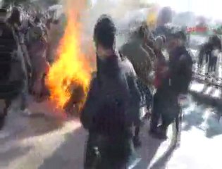 Pazarcı Benzin Döküp Kendini Yaktı