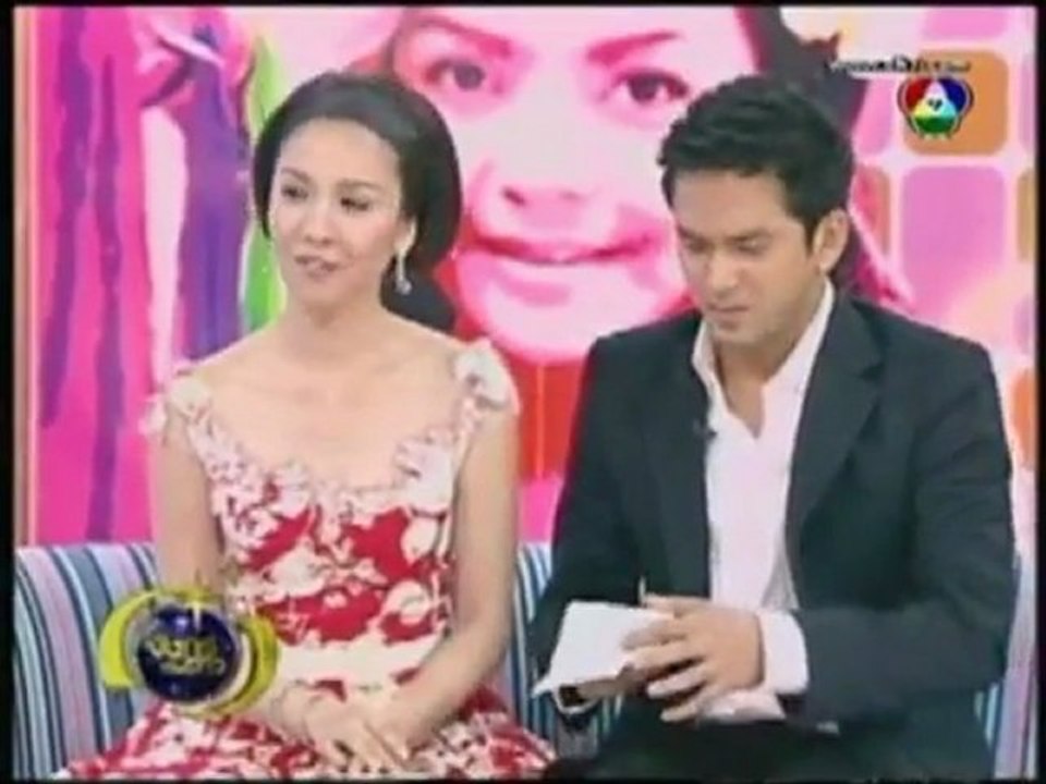 Many song from many languages at Chan Phan Dao TV Program - YouTube [freecorder.com]