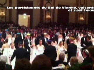Marine Le Pen valse au Bal de Vienne