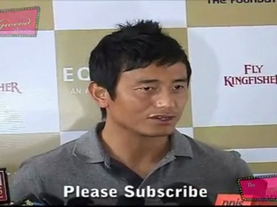 Rahul Bose & Baichung 05
