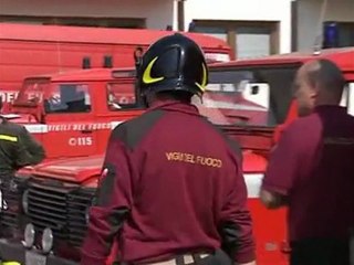 appartamento in fiamme 6 intossicati