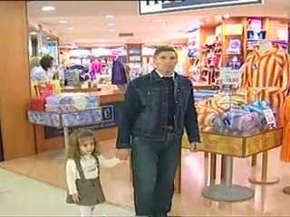 no alle domeniche aperte commesse in piazza