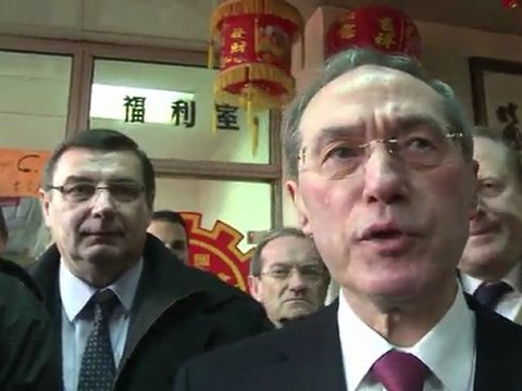 Claude Guéant au défilé du Nouvel An Chinois à Paris