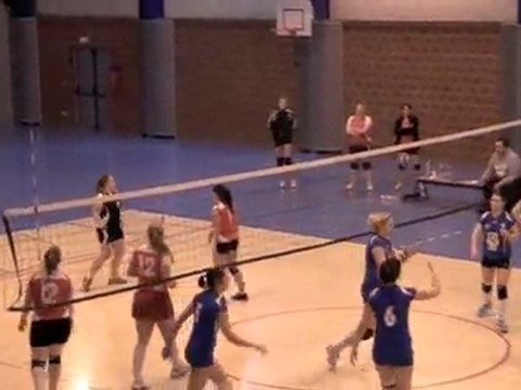 Volley-ball féminin: Cambrai vient à bout de l'équipe du Hainaut 3-0