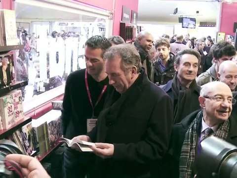 François Bayrou au Festival International de la Bande Dessinée