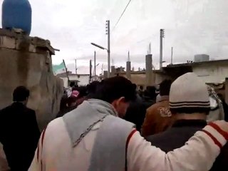 فري برس   كفرنوران بريف حلب مظاهرة في جمعة الدفاع عن النفس 27 1 2012 ج2