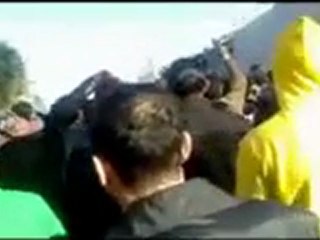 فري برس   اللاذقية تشييع أطفال الطبيب المعتقل معد مواهب طايع 28 1 2012